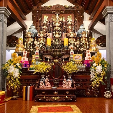 Tượng thờ đạo mẫu