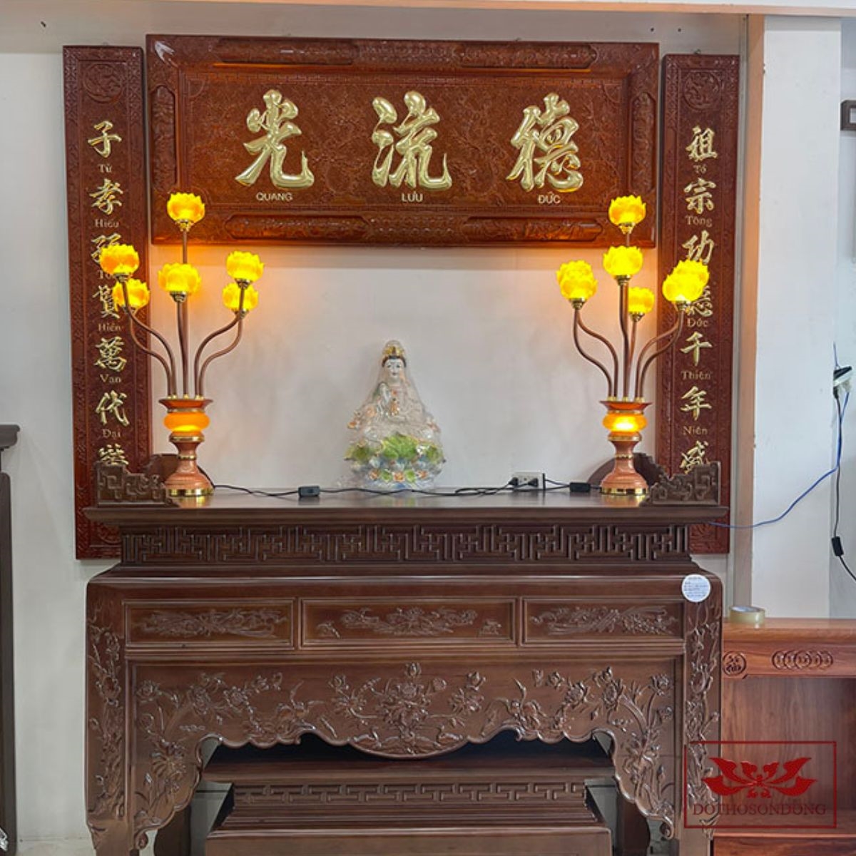 Câu đối phòng thờ mang ý nghĩa độc đáo