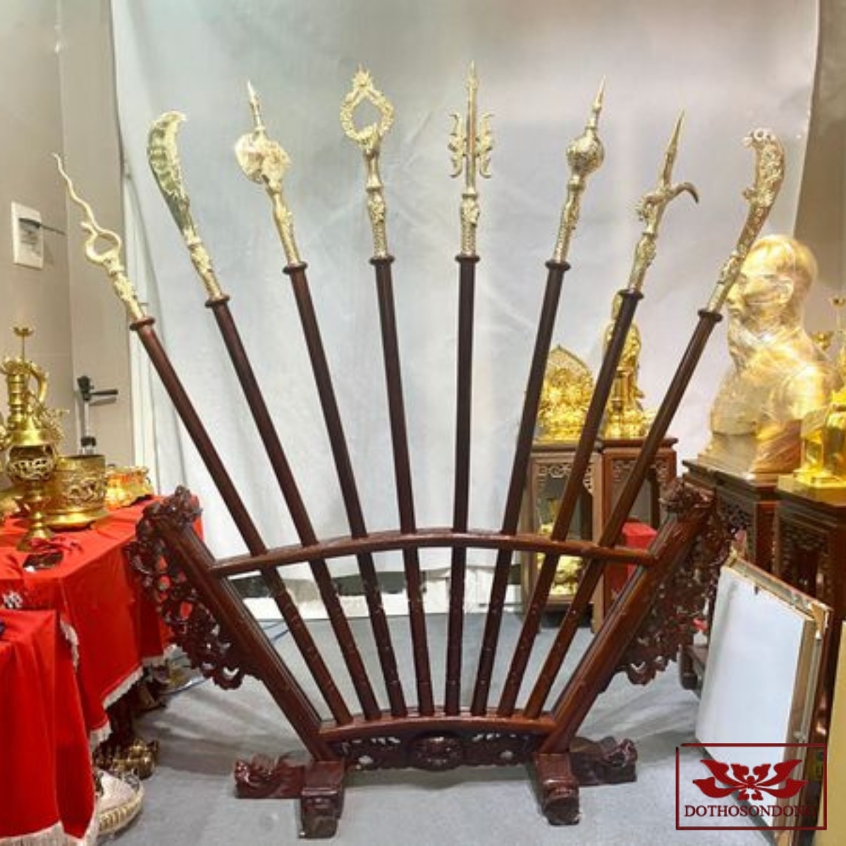 Chiêm ngưỡng bộ bát bửu chấp kích với thiết kế bắt mắt