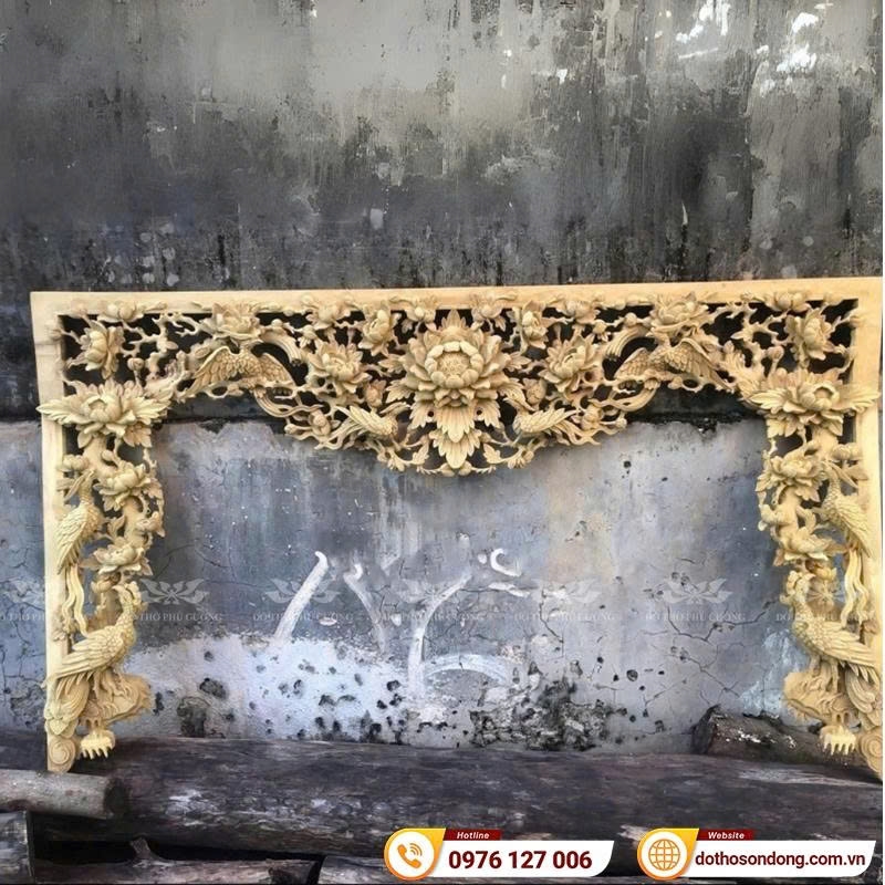 cua vong go mit 01