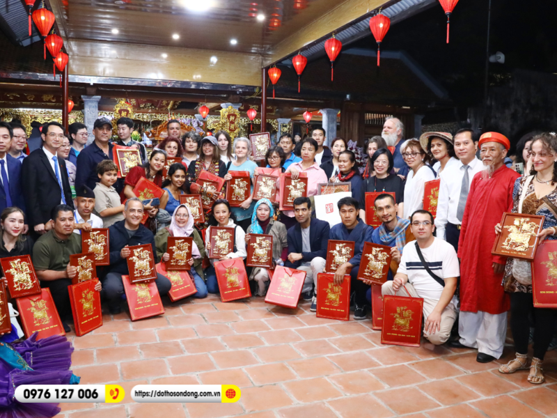 gian hang lang nghe son dong tai festival lang nghe quoc te 11