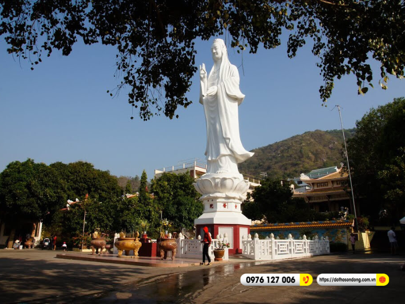 chua quan the am bo tat tai vung tau 8